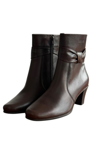 Δερμάτινο Γυναικείo Μποτάκι - F181