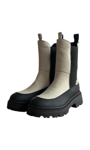 Δερμάτινο Γυναικείo Μποτάκι - F185