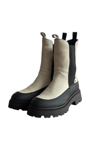 Δερμάτινο Γυναικείo Μποτάκι - F188