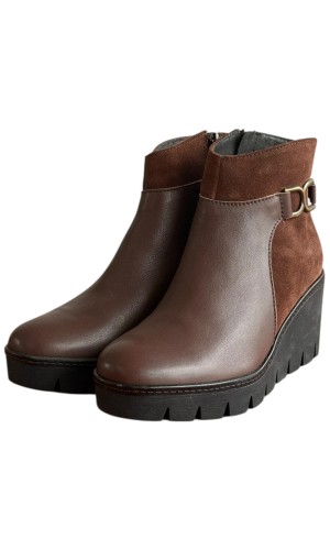 Δερμάτινο Γυναικείo Μποτάκι - F243