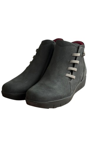 Δερμάτινο Γυναικείo Μποτάκι - F246