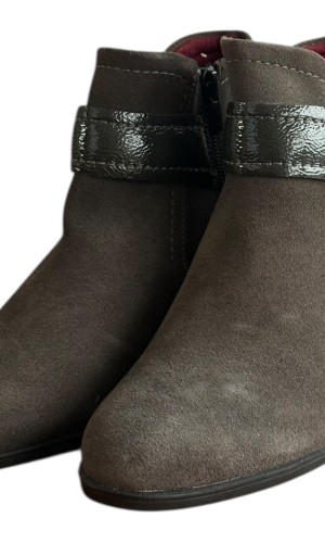 Δερμάτινο Γυναικείo Μποτάκι - F284