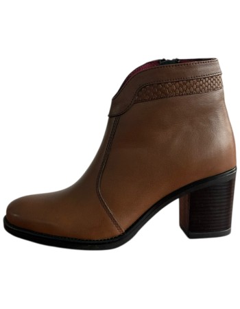 Δερμάτινο Γυναικείo Μποτάκι - F361