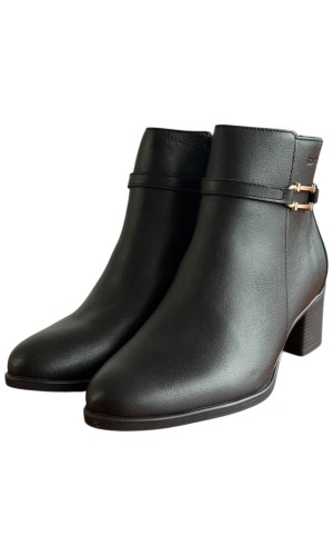 Δερμάτινο Γυναικείo Μποτάκι - F433