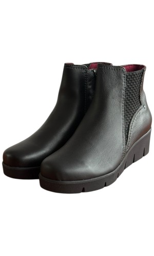 Δερμάτινο Γυναικείo Μποτάκι - F438