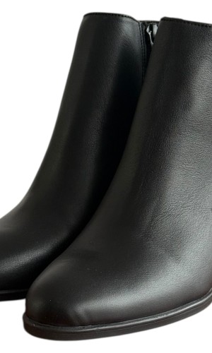Δερμάτινο Γυναικείo Μποτάκι - F441