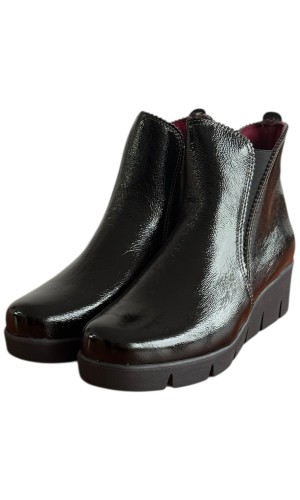 Δερμάτινο Γυναικείo Μποτάκι - F447