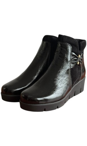 Δερμάτινο Γυναικείo Μποτάκι - F556