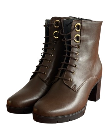 Δερμάτινο Γυναικείo Μποτάκι - F696