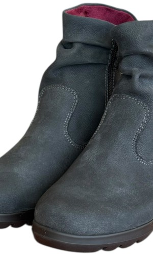 Δερμάτινο Γυναικείo Μποτάκι - F702