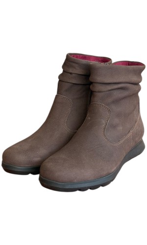 Δερμάτινο Γυναικείo Μποτάκι - F706