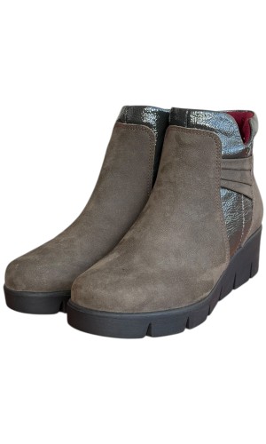 Δερμάτινο Γυναικείo Μποτάκι - F718