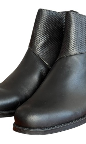 Δερμάτινο Γυναικείo Μποτάκι - F728