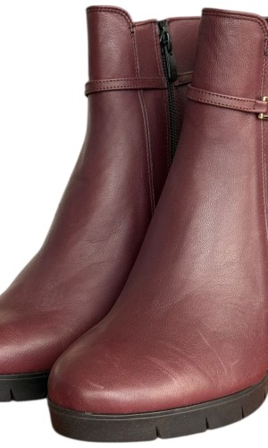 Δερμάτινο Γυναικείo Μποτάκι - F892