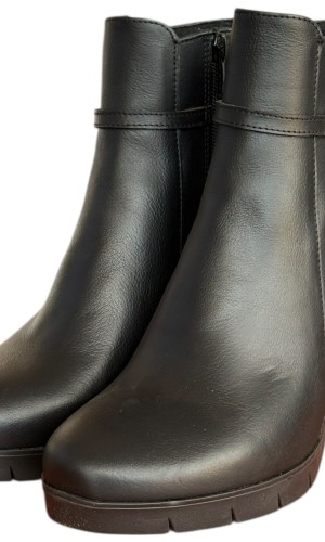 Δερμάτινο Γυναικείo Μποτάκι - F895