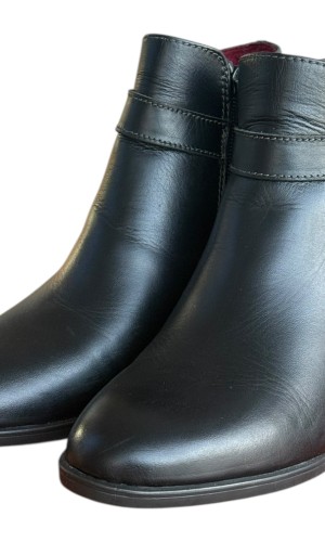 Δερμάτινο Γυναικείo Μποτάκι - F977