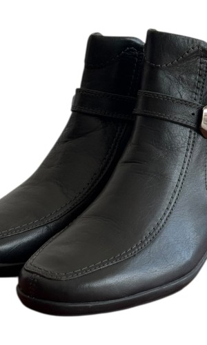 Δερμάτινο Γυναικείo Μποτάκι - M107