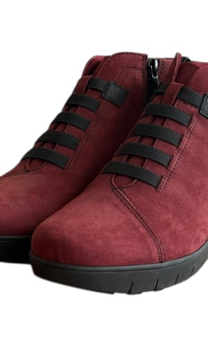 Δερμάτινο Γυναικείo Μποτάκι - M138