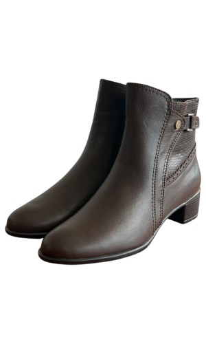 Δερμάτινο Γυναικείo Μποτάκι - M152