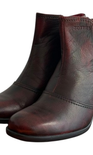 Δερμάτινο Γυναικείo Μποτάκι - M18