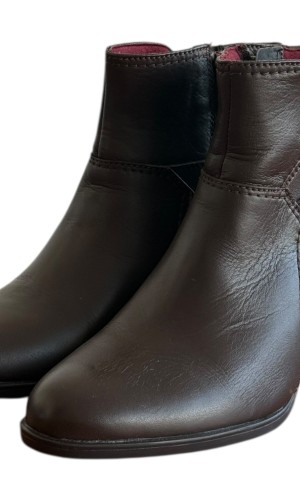 Δερμάτινο Γυναικείo Μποτάκι - M192