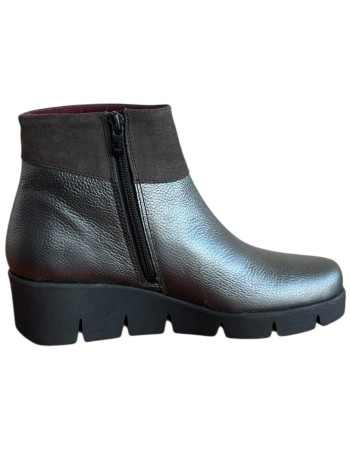 Δερμάτινο Γυναικείo Μποτάκι - M229