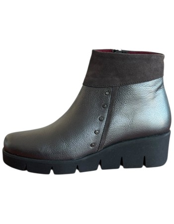Δερμάτινο Γυναικείo Μποτάκι - M229