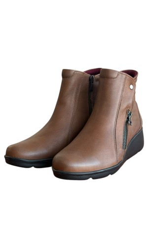 Δερμάτινο Γυναικείo Μποτάκι - M249