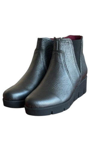 Δερμάτινο Γυναικείo Μποτάκι - M250