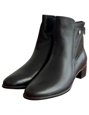 Δερμάτινο Γυναικείo Μποτάκι - M322