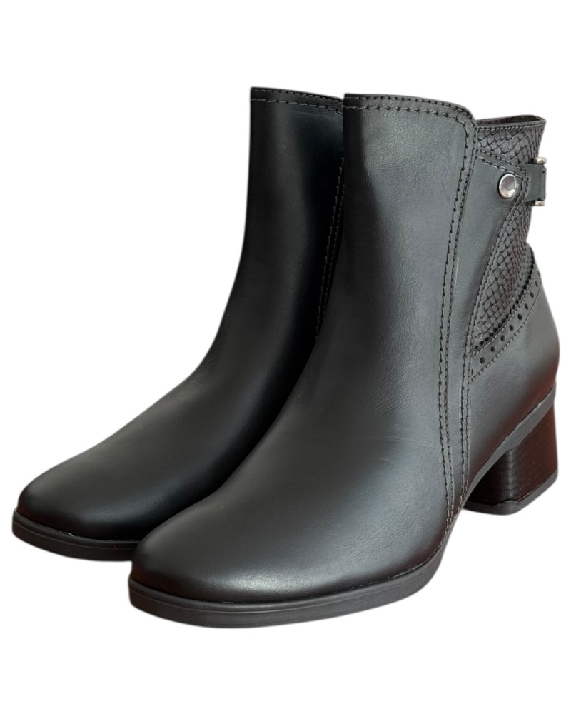 Δερμάτινο Γυναικείo Μποτάκι - M361