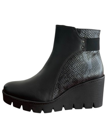 Δερμάτινο Γυναικείo Μποτάκι - M362
