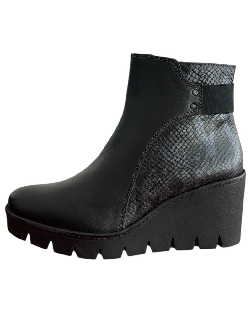 Δερμάτινο Γυναικείo Μποτάκι - M362