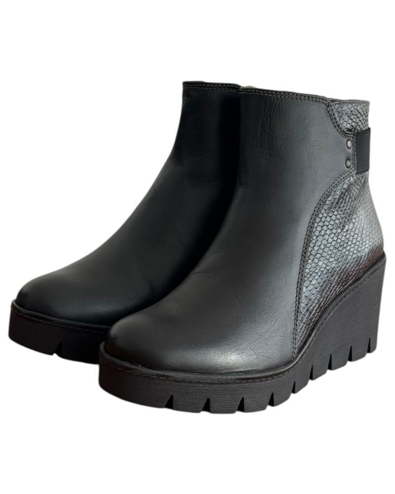 Δερμάτινο Γυναικείo Μποτάκι - M362