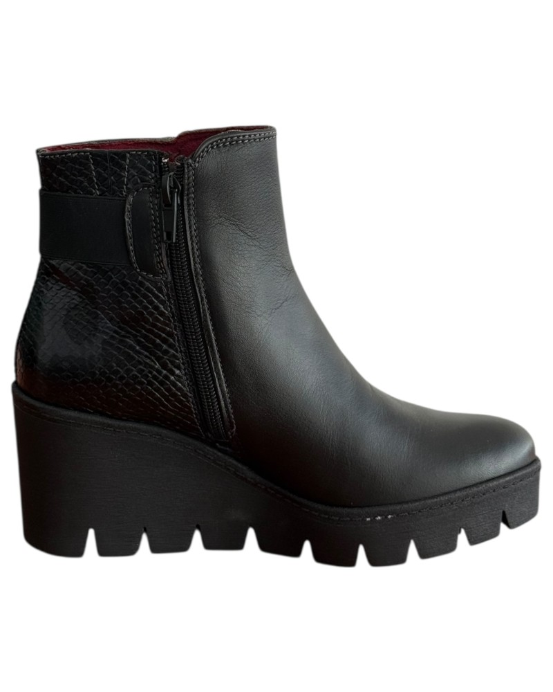 Δερμάτινο Γυναικείo Μποτάκι - M362