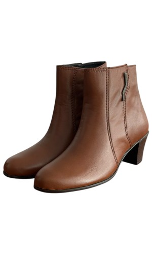 Δερμάτινο Γυναικείo Μποτάκι - M391