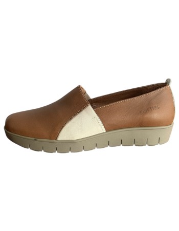 Δερμάτινη Γυναικεία Μπαλαρίνα - M400