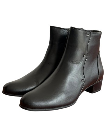 Δερμάτινο Γυναικείo Μποτάκι - M413