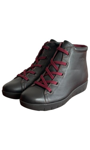 Δερμάτινο Γυναικείo Μποτάκι - M414