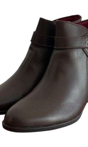 Δερμάτινο Γυναικείo Μποτάκι - M49