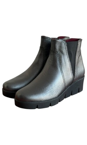 Δερμάτινο Γυναικείo Μποτάκι - M573