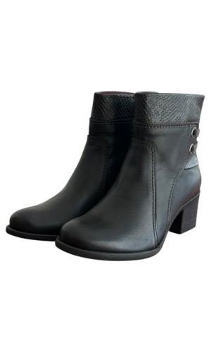 Δερμάτινο Γυναικείo Μποτάκι - M611