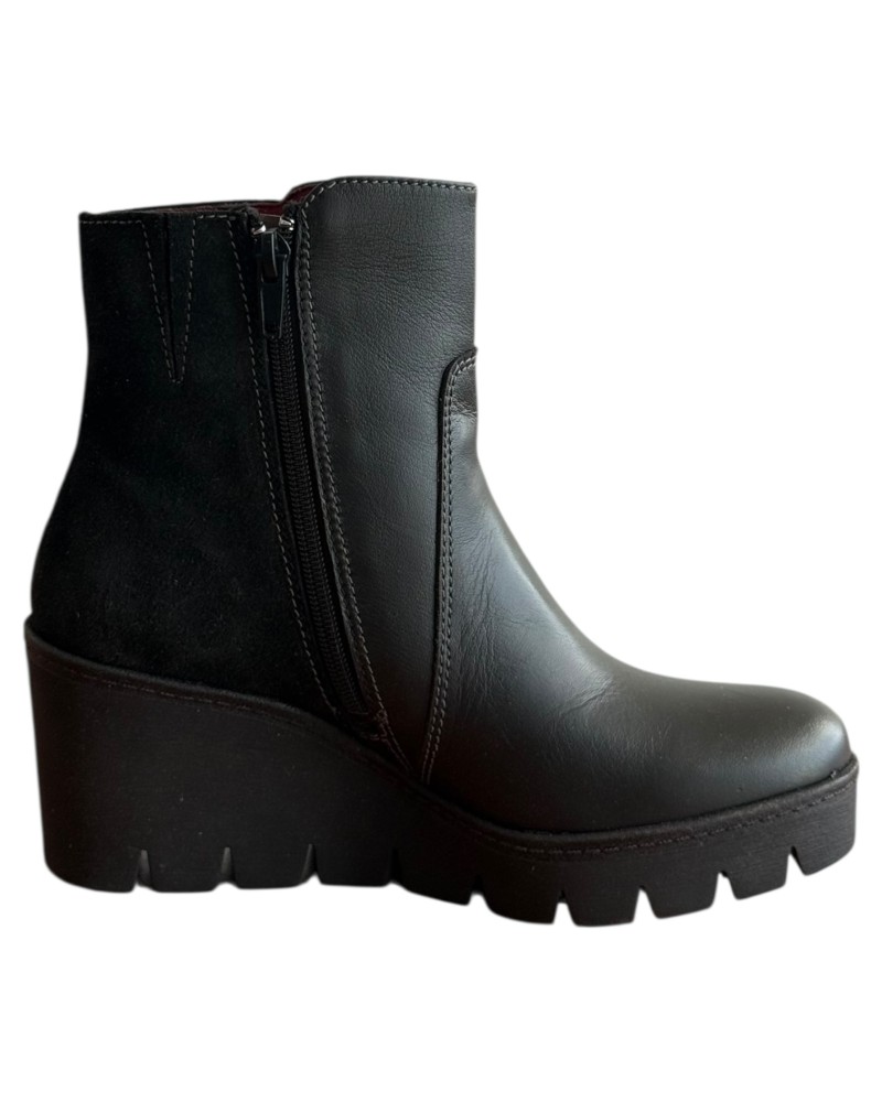 Δερμάτινο Γυναικείo Μποτάκι - M66