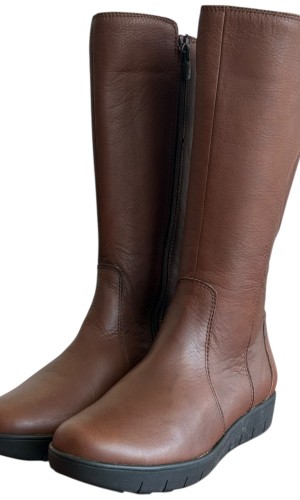 Δερμάτινη Γυναικεία Mπότα - M699