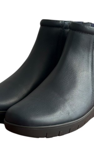 Δερμάτινο Γυναικείo Μποτάκι - M73