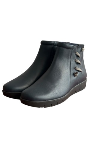 Δερμάτινο Γυναικείo Μποτάκι - M73