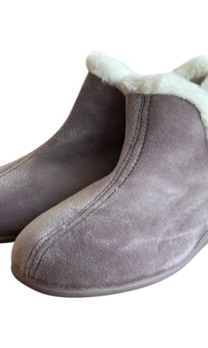  Γυναικεία Ανατομική Παντόφλα Κλειστή Τύπου Μποτάκι - M890