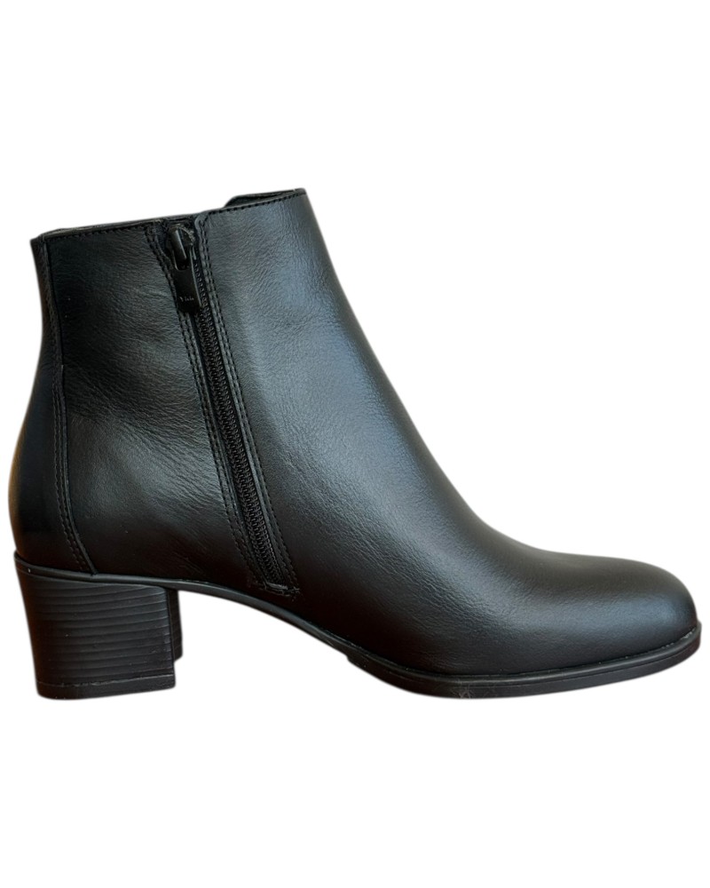 Δερμάτινο Γυναικείo Μποτάκι - N467