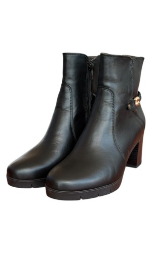 Δερμάτινο Γυναικείo Μποτάκι - N470