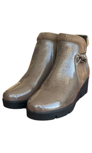 Δερμάτινο Γυναικείo Μποτάκι - N649